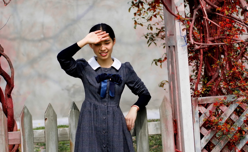 dress, leisure activity, clothing, people, theater, young men, literature and art, young, young adult, lifestyles, girls, woman, elegance, beautiful woman