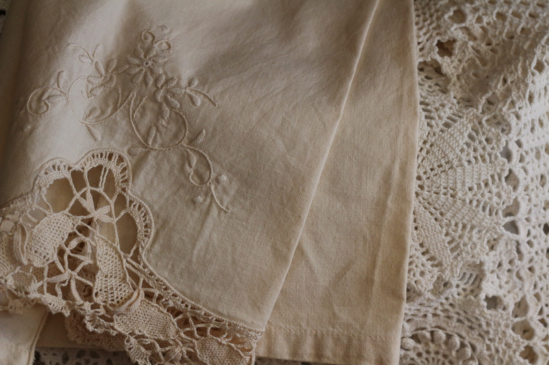 art and craft, lace - textile, decor, white, embroidery, beauty, vintage, lace, fashion, netting, fabric, no people, floral pattern, hairstyle, linen, design