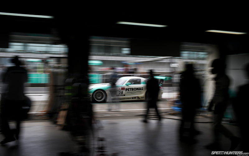 cars, 1080P, gullwing, blur, car, sls, amg, mercedes, hd, race, motion, pit