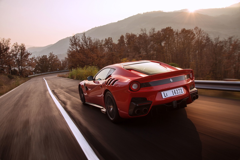 f, supercar, red, Ferrari, car, 4K, F12, sports