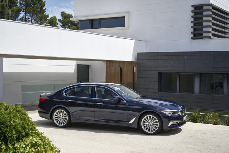 4K, Luxury Line, BMW, vegetation, xDrive, 5-series, 2017, Parking, G30, four-door, sedan, 5, dark blue, house, 530d