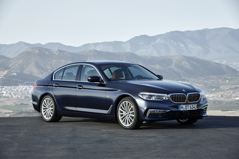 dark blue, 2017, G30, sedan, mountains, asphalt, Luxury Line, 530d, BMW, four-door, 4K, 5, 5-series, xDrive