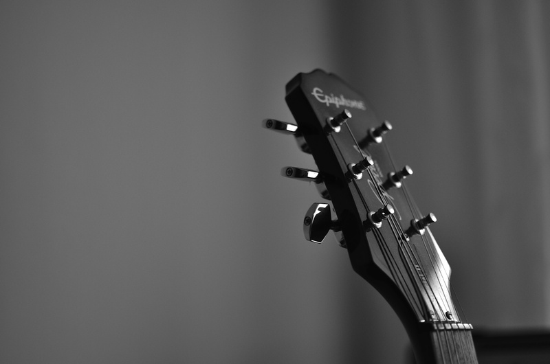 guitar strings, guitar, studio shot, metal, string instrument, acoustic, modern, instrument, musical instrument string, still life, musical instrument
