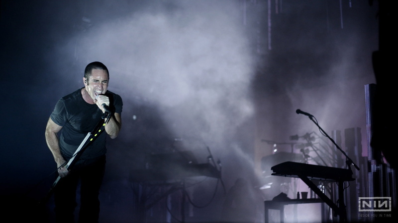 indoors, one Person, men, stage - Performance Space, dark, stage Light, musician, males, entertainment, arts culture and entertainment, stage, skill, 1080P