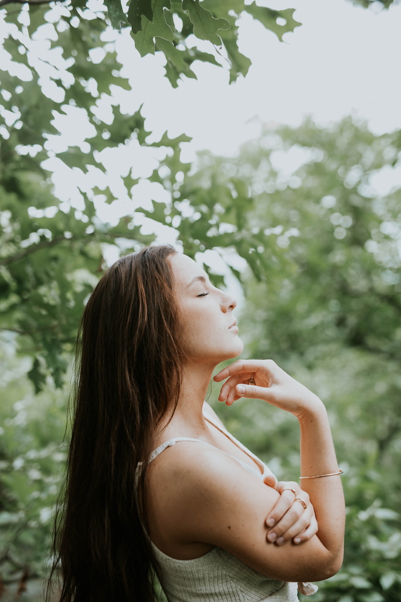 people, contemplation, nature, hairstyle, brown hair, one person, outdoors, photography, focus on foreground, close, mediation, front, young women, looking away