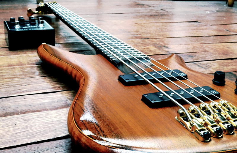 musical equipment, wood, musician, Musical Instrument, under, strings, table, melody, guitar, rate, wood - material, low electric, focus on foreground