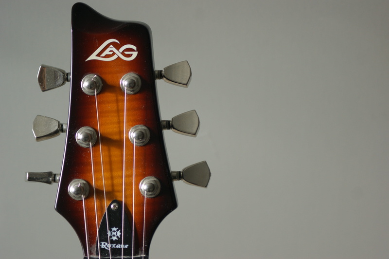 close up, violin, no people, close-up, hand, fretboard, soundbody, wood - material, klampfe, still life, headstock, copy space, brown, musical instrument string