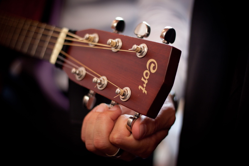 human hand, close-up, indoors, musical equipment, playing, hand, finger, holding, artist, people, photography, shallow, musician, stage, 4K, brown, selective focus