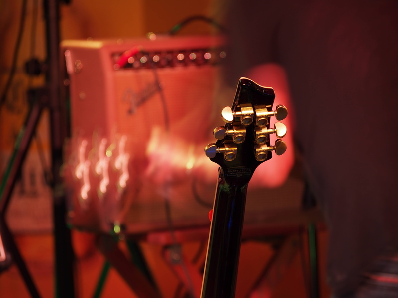 4K, microphone, focus on foreground, headstock, stage - performance space, technology, studio, musical instrument, nightlife, artist, equipment, electric guitar