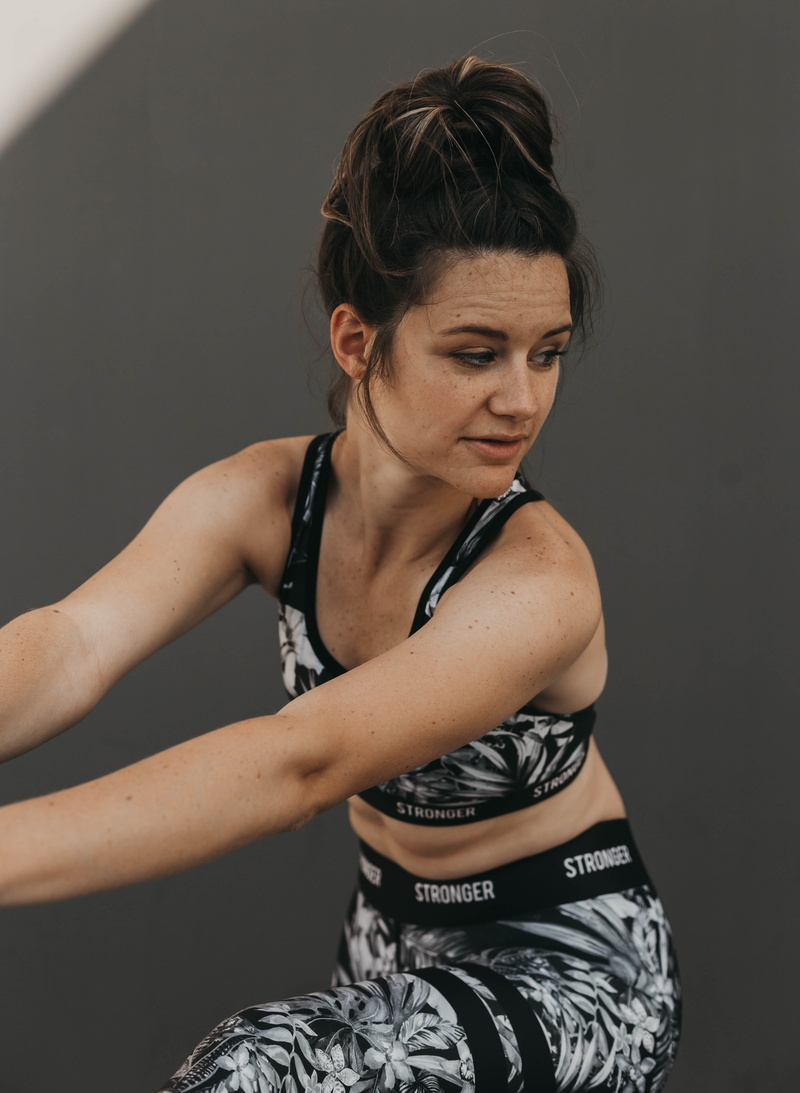 apparel, woman, finger, fitness, women, undershirt, beautiful woman, clothing, sports, casual clothing, person, young women, gray, 4K, hairstyle, one person