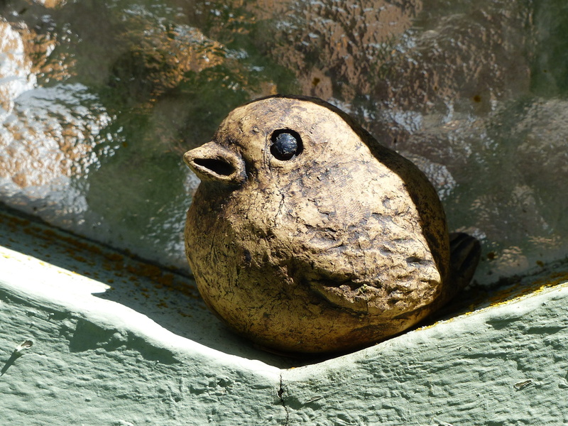 bird, decorate, nature, rock - object, animal, marine, art, potters, decoration, seal, high angle view, animal head, figure, deco, no people, lake, vertebrate