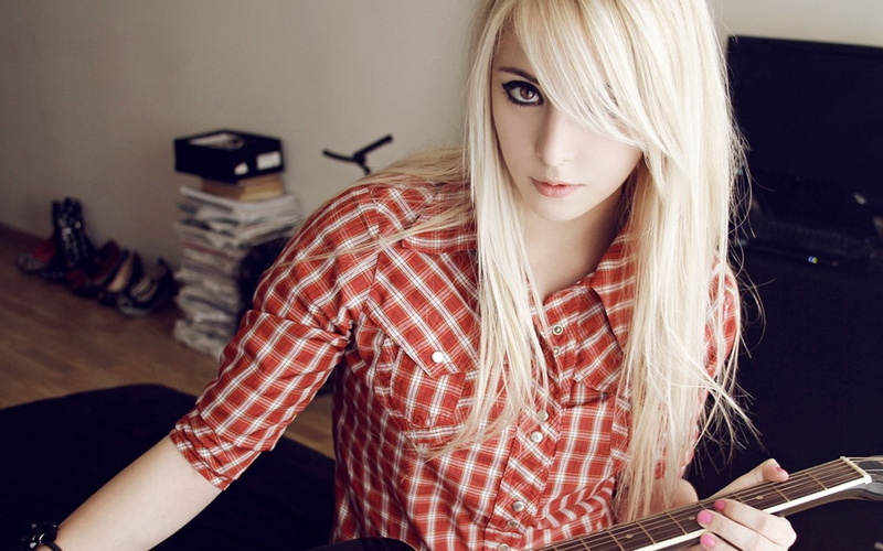 guitar, 720P, Bessy Suicide, plaid, plaid shirt, women, blonde