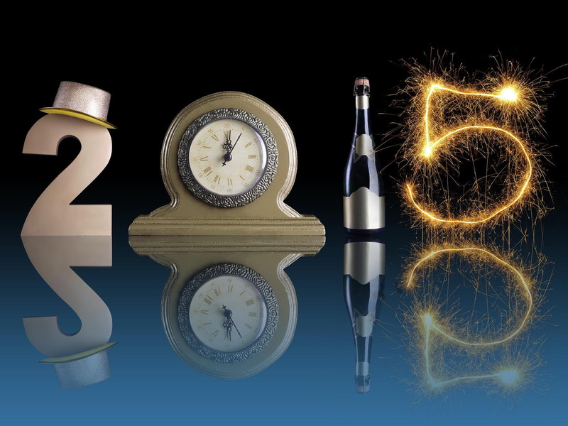 reflection, two, new year 2015, 720P, clock, made, year, 2015, table, effect, new, mirror, digit two, bottle, fireworks, champagne, golden, party, new year