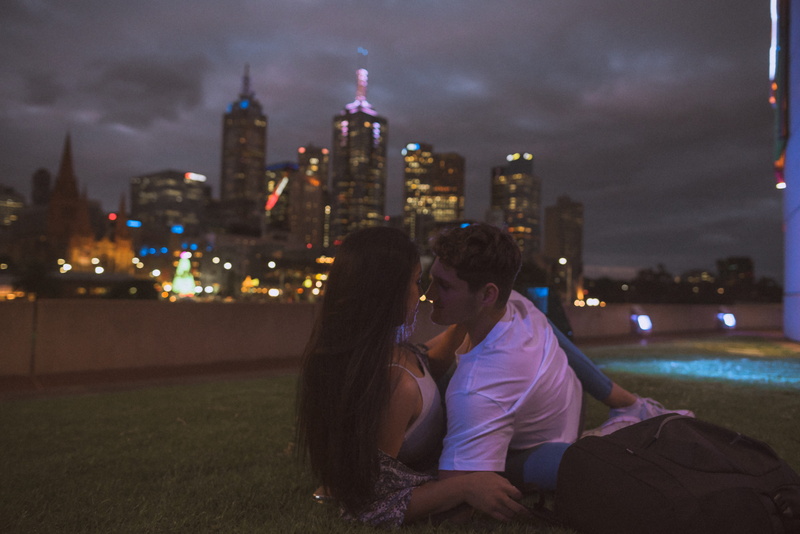 outdoors, metropolis, human, girl, 5K, downtown, adult, skyscraper, cityscape, emotion, women, love, kiss, person, woman, men, selective, bonding, leisure activity