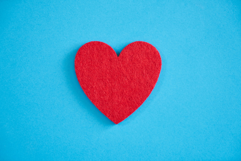 copy space, heart, paper, art and craft, relationship difficulties, emotion, decor, romance, single object, positive emotion, heart shape, indoors, valentines day - holiday