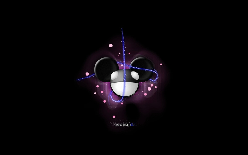 Ears, music, 1080P, glowing, heart shape, lighting equipment, indoors, copy space, black background, close-up, Abstraction, love, Mouse, no people, positive emotion