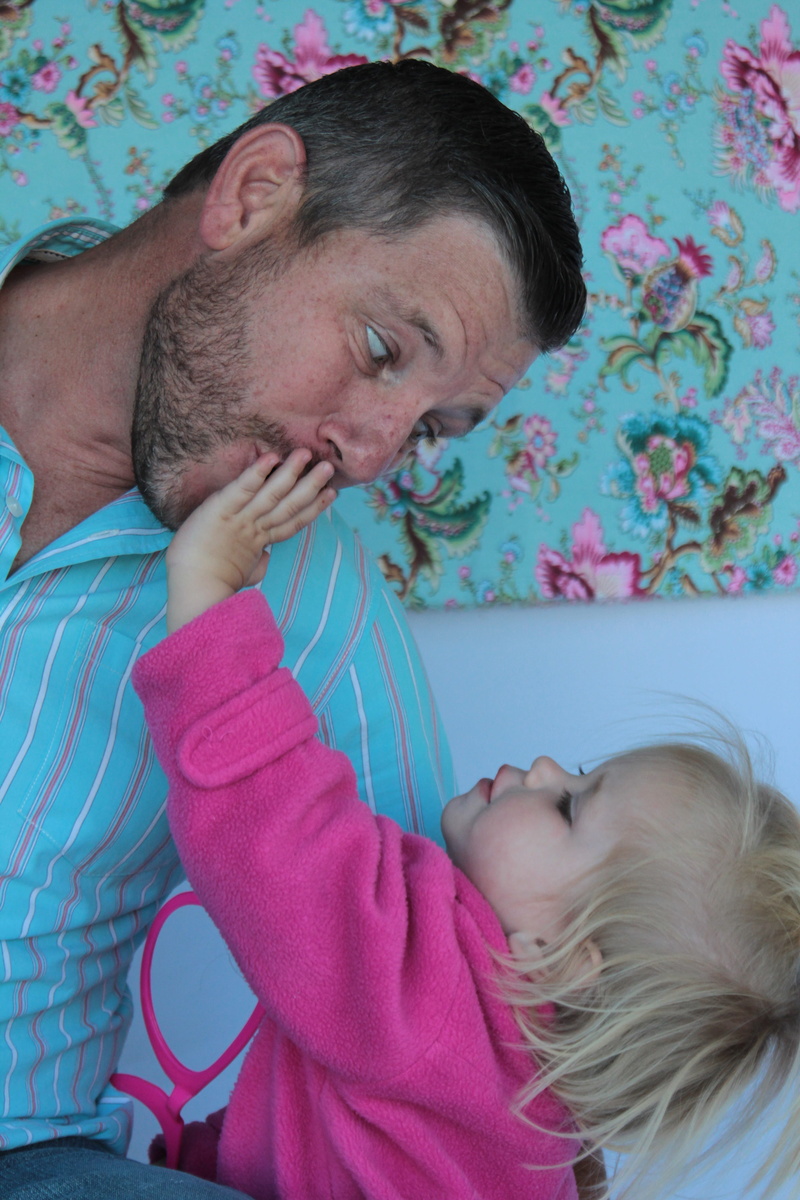 5K, females, relations, innocence, males, emotion, creative, offspring, fatherhood, father, men, two people, prodigy, child, portrait, daughter, care