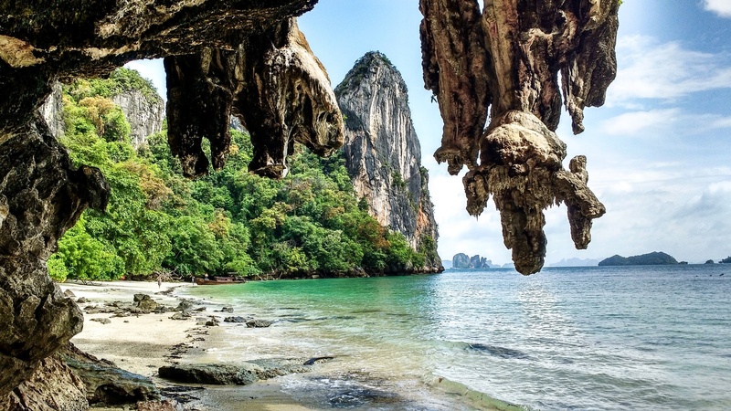 plant, day, krabi, cliff, boot, stand, 2K, land, outdoors, tropical Climate, travel, formation, stalactite, water, no people, thailand, koh ha noi, island