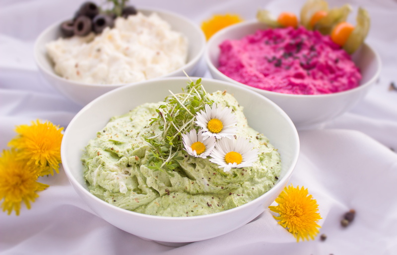 dip, three, cook, nutrition, flowers, bowl, flowering plant, plant, salty, pesto, wellbeing, jause, no people, olives, nature, sheep cheese, beetroot, top
