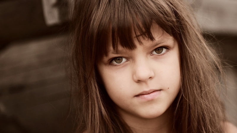 smiling, front view, babies And Children, sadness, hairstyle, teenagers Only, color Image, 1080P, human Face, beauty, teenage Girls, people, cute, emotion