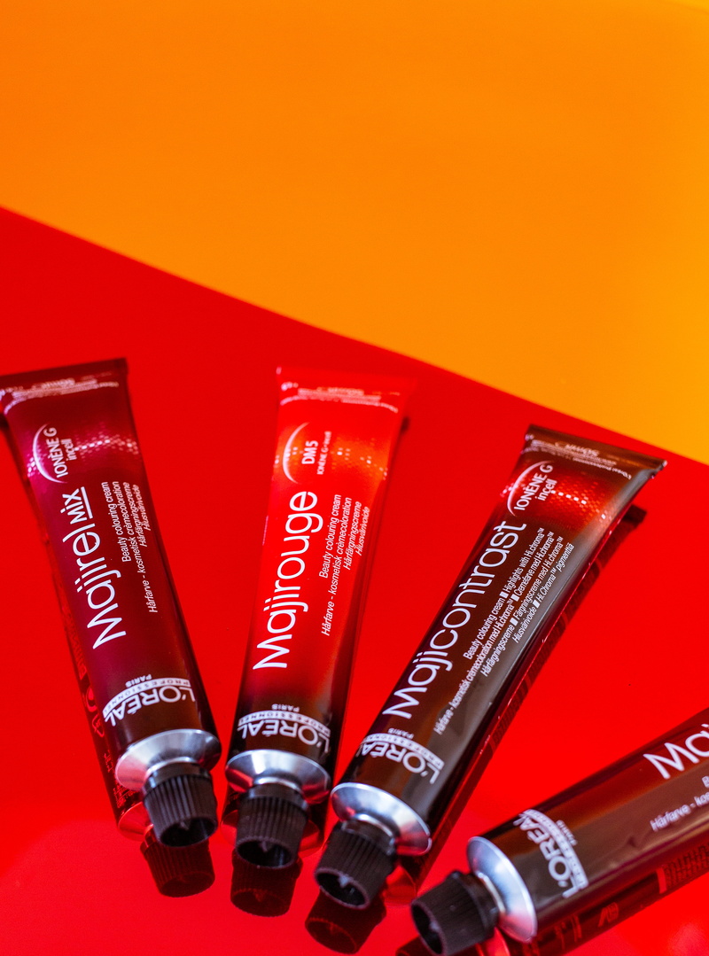 coloured tubes, burgundy, deodorant, bottle, jelly, indoors, marker, soft, studio shot, red, 4K, group of objects, reds, variation, art and craft, majicontrast