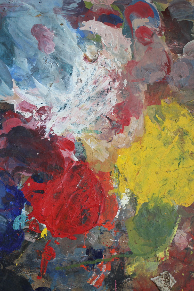 building, close-up, backgrounds, animal, paint, pillow, craft, palette, art and craft, indoors, back, bull, art, paint container, day, modern art, creativity