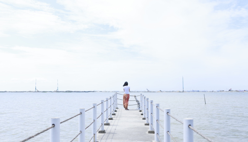 blue, woman, pier, people, the way forward, railing, diminishing perspective, deep, scenics - nature, standing, looking, girl, sea, water, one man only