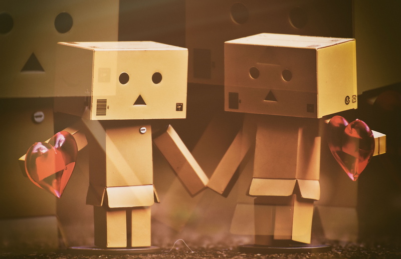 figure, container, human representation, box - container, paper, holding, danbo, figures, nature, for two, sweet, valentines day, robot, love, male likeness