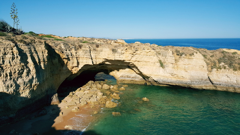 relax, nature, trekking, cliff, scenics - nature, tranquil scene, 5K, breath taking, sea, ocean, desert beach, tranquility, paradise, rock formation, chill out