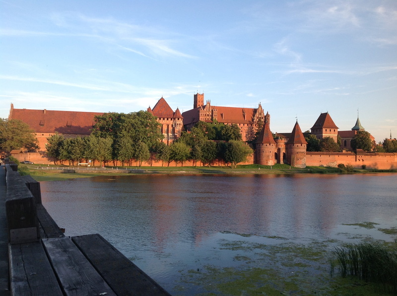historic, unesco, travel, poland, reflection, architecture, nature, malbork, outdoors, building exterior, heritage, river, old, history, plant, building