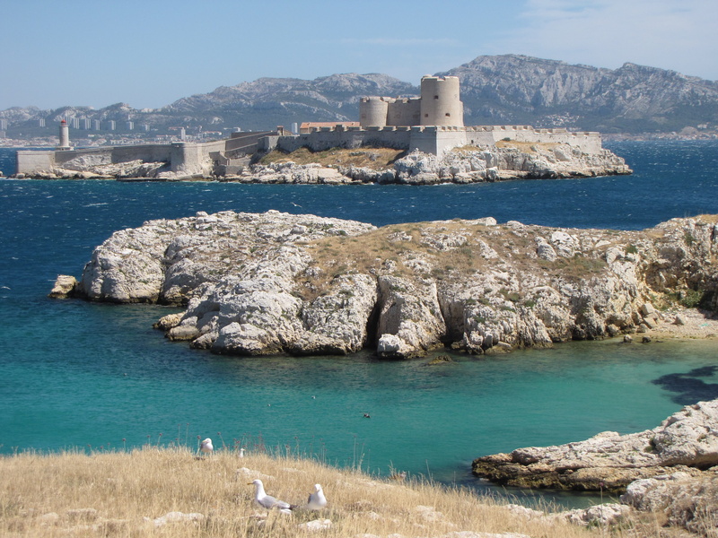 side, building exterior, beauty in nature, marseille, mountain, ile du frioul, day, travel, architecture, rock, built structure, travel destinations, france