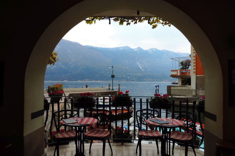 garda, built structure, setting, restaurant, no people, empty, beauty in nature, indoors, seat, 4K, architecture, cafe, chair, limone, absence, nature