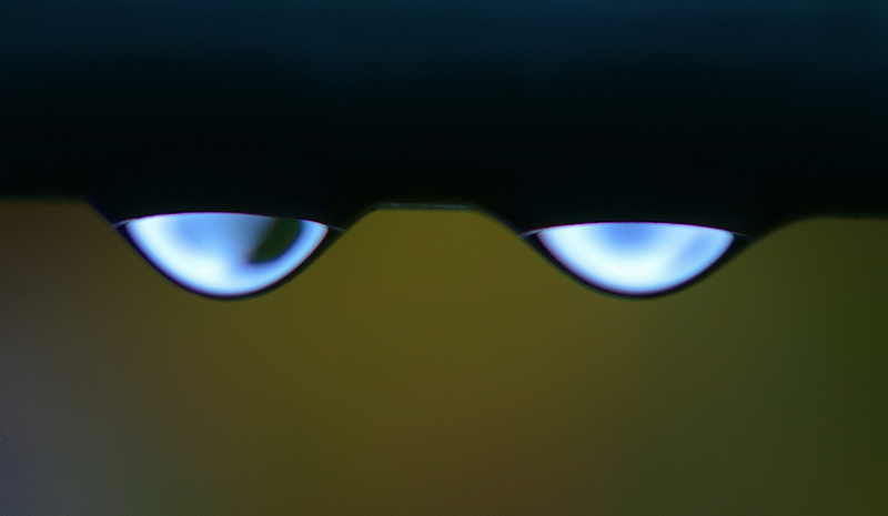 eyeglasses, blue, Water, Drip, eyewear, sky, Wet, close, heat - temperature, glasses, burning, motion, vision, Raindrop, human eye, focus on foreground