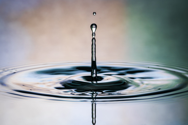 movement, reflection, drop, liquid, 4K, motion, splashing droplet, digital, indoors, water surface, nature, rippled, falling, hochspringender high drop