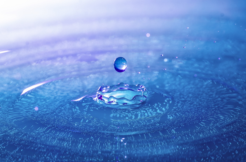 bubble, spray, high-speed photography, splashing, purity, liquid, rippled, inject, droplet, form, macro, no people, freshness, blue, drop of water, water splashes