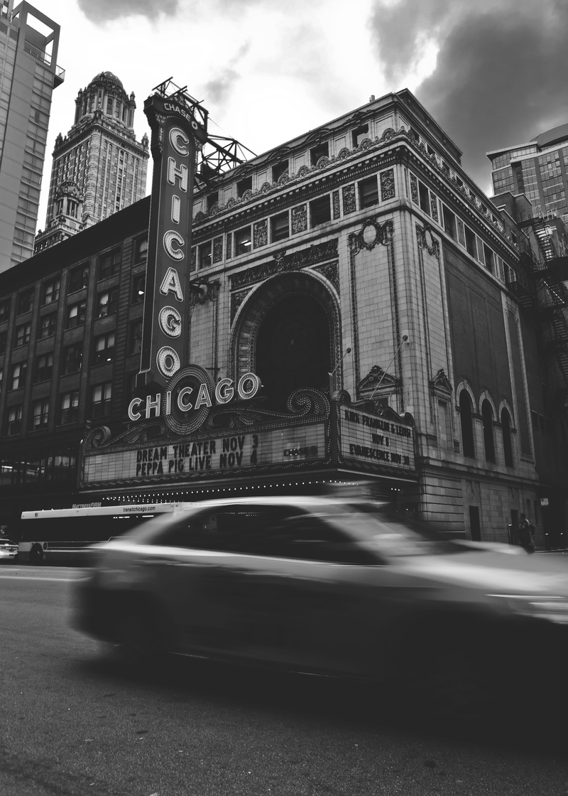 speed, urban, building, motor vehicle, on the move, architecture, entertainment, usa, black and white, street, motion, illinois, arch, vehicle, travel