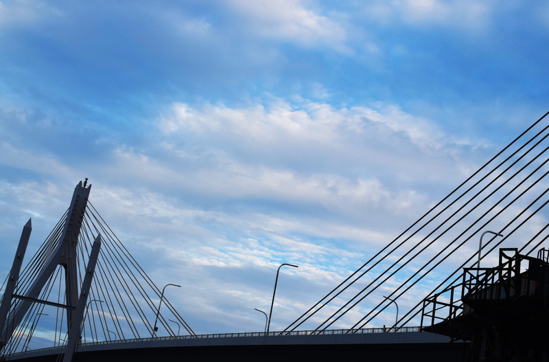 bridge, cloud - sky, day, sky, architecture, built structure, engineering, blue, connection, steel cable, low angle view, cable, cable-stayed bridge, suspension bridge