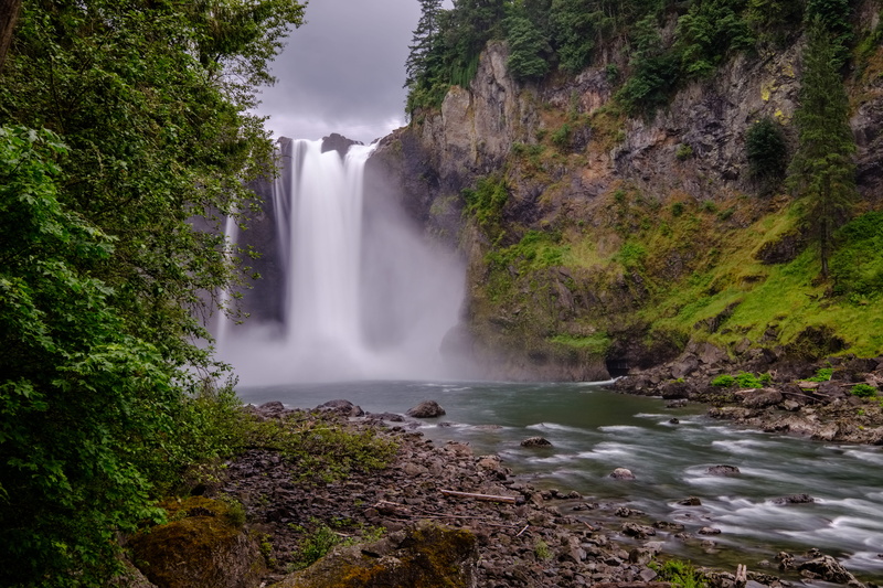 snoqualmie, motion, rock - object, water, brown, united states, forest, environment, stream, snoqualmie falls, power in nature, vegetation, waterfalls