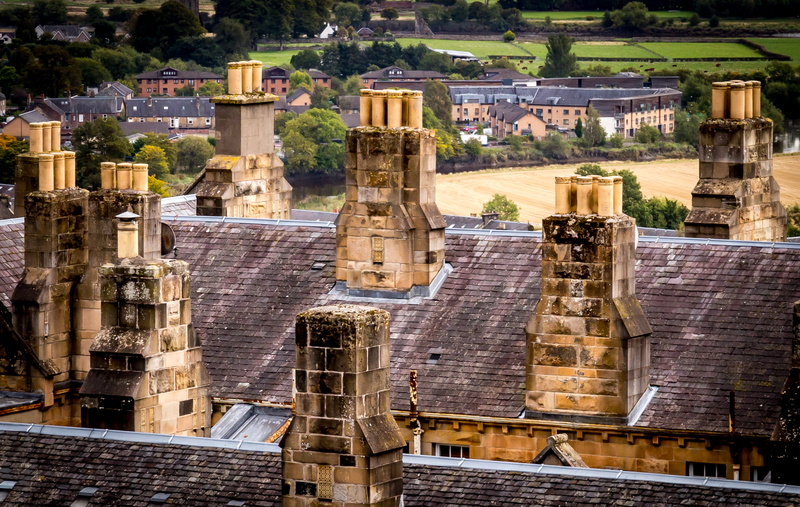 city, stirlingshire, 8K, ancient, place of worship, sandstone, chimney pots, high angle view, tourism, travel destinations, old, outdoors, belief, roofs
