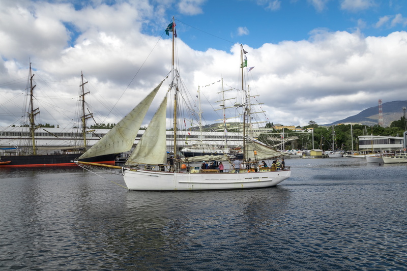 architecture, nature, waterfront, 5K, pole, built structure, sky, nautical vessel, sailing, Australia, no people, cloud - sky, mast, transportation, building exterior