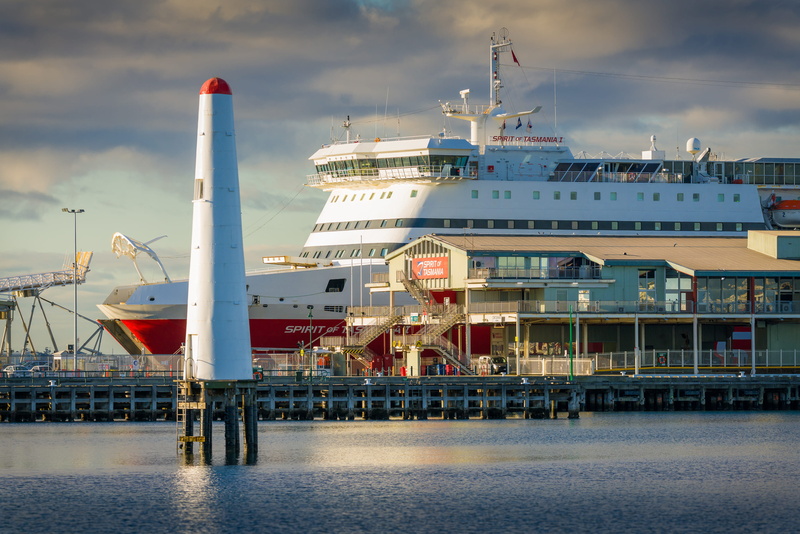 ferry, beacon, tasmania, cruise ship, industry, ship, pier, transportation, harbor, station pier, spirit, architecture, boat, mode of transportation, water