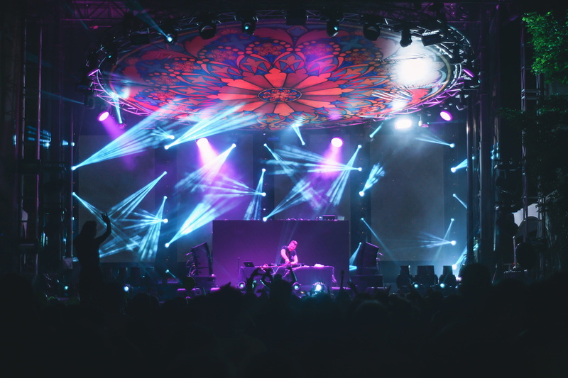 osheaga, fun, 4K, lighting equipment, music, concert, zomboy, crowd, music festival, leisure activity, night, stage - performance space, illuminated, large group of people