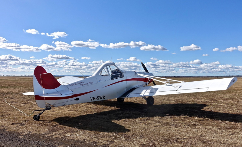 red, cockpit, blue, aviation, Aircraft, 4K, aircraft, piper, no people, Airplane, cloud - sky, sea, sunlight, pawnee, tug, day, propeller, nature, land