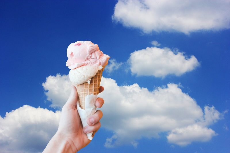 waffle, snack, sweet, human body part, food, cloud - sky, indulgence, freshness, hand, frozen sweet food, sky, 1080P, sweet food, holding, clouds, temptation