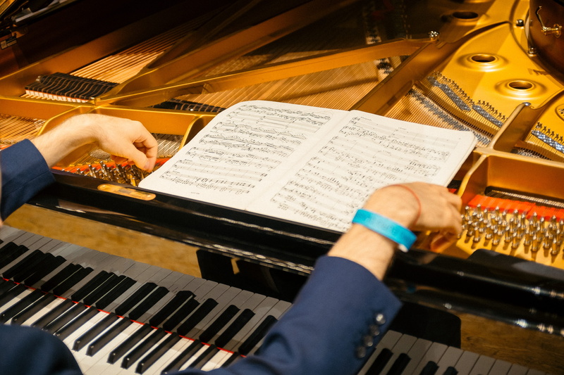 black, 4K, musical, human hand, musical equipment, sound, pianist, entertainment, skill, hands, classical music, musician, tool, isolated, keyboard instrument