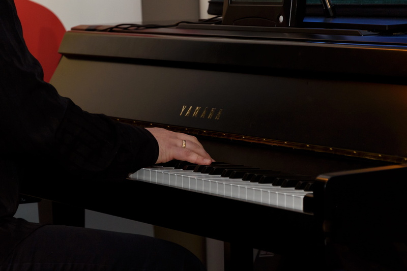 musical equipment, playing, concerto for piano, performance, men, sounds, orchestra, musician, the harmony, arts culture and entertainment, piano key, singing