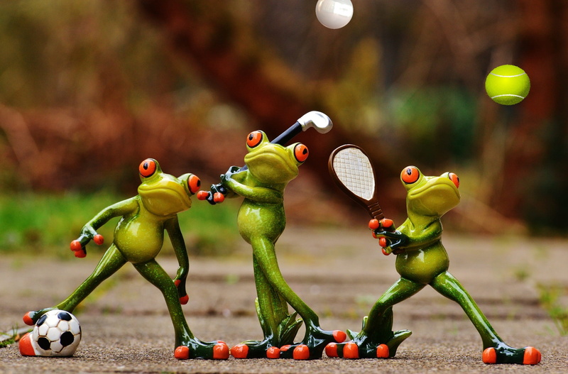 nature, frogs, robot, tennis, fun, figurine, no people, male likeness, athletes, outdoors, 1080P, movement, multi colored, art and craft, creativity, sporty