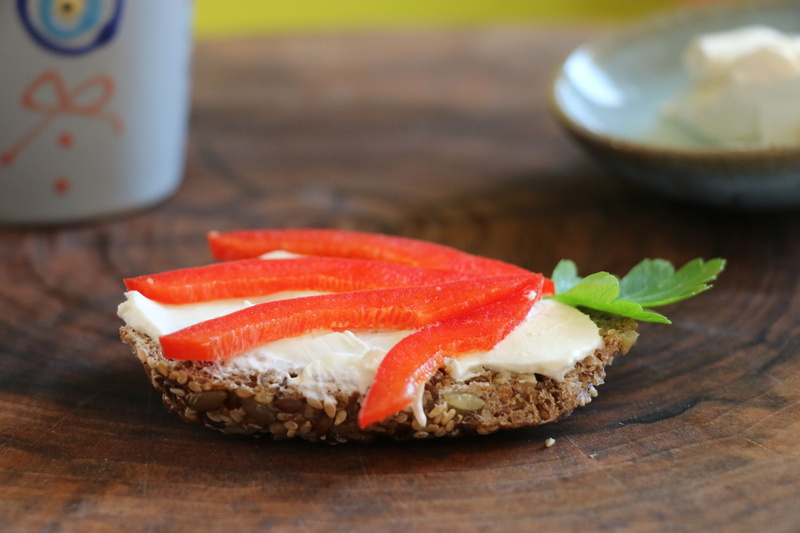 cream cheese, close-up, meal, herb, japanese food, healthy eating, breakfast, germany, focus on foreground, fruit, paprika, food and drink, healthy, dakr bread