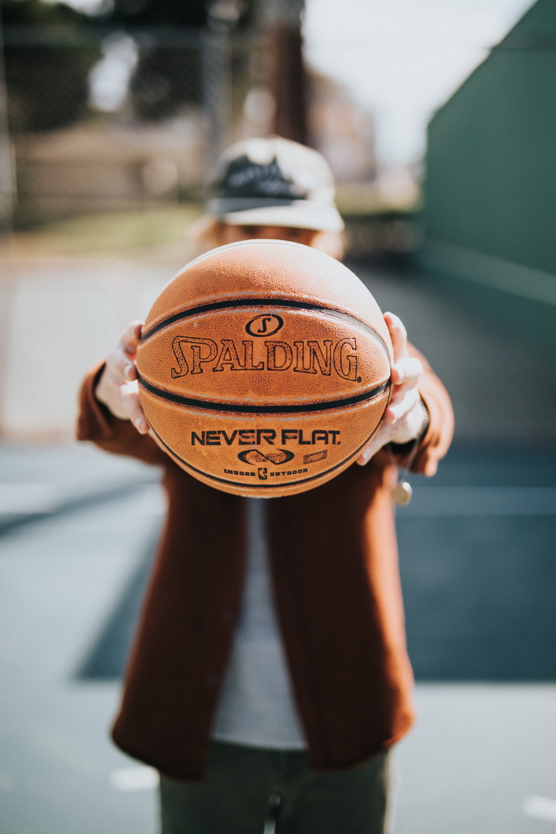 summer vibe, city, basketball - Sport, sport, one Person, holding, basketball, court, athlete, adult, males, men, team Sport, copy Space, outdoors, 5K