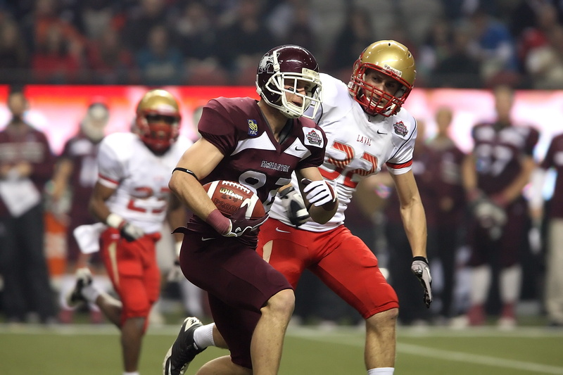 game, adult, sports Uniform, headwear, Quarterback, running back, competitive Sport, sports Helmet, american Football - Sport, sport, player, action, competitive